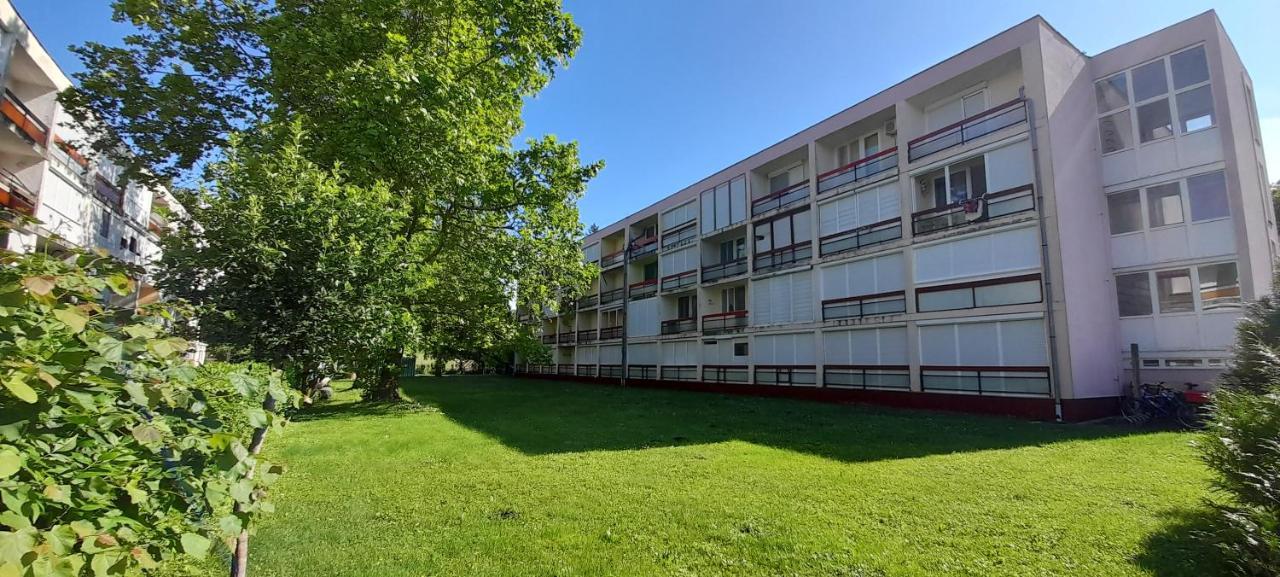 Suello Utcai Apartman Fonyod Vizparti Es Panoramas! On The Waterfront And With Balaton Panorama! Bagian luar foto